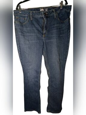 Lee Regular Fit Bootcut Jeans 18M Mid-Rise EUC